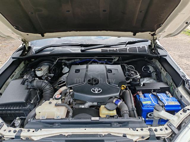 2019 Toyota HILUX 2.4 L-EDITION 4X4 (A) SUNROOF - 4