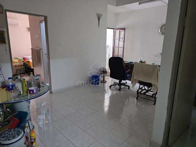 Fully Extended Double Storey Terrace at Kota Laksamana Town For Sales 3