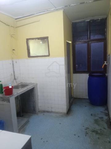 Flat PKNS Seksyen 24 Shah Alam 1