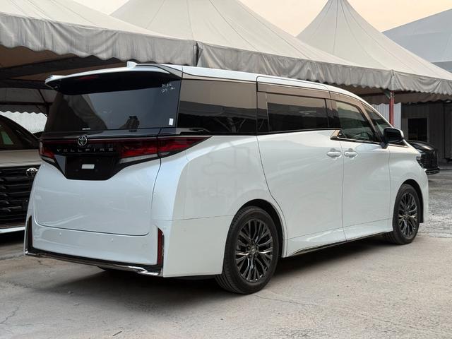 2024 Toyota VELLFIRE 2.4 Z PREMIER BLACK INTERIOR - 4