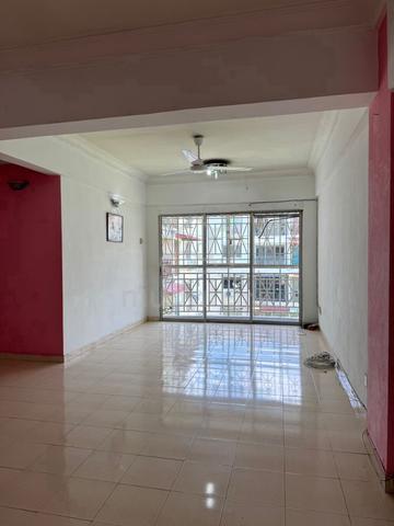 Cheras Perdana Apartment Block D, E 1