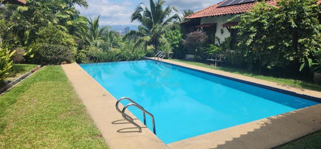Bungalow with Pool at Bangi Golf Resort 1