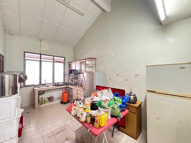 Taman Bukit Desa Single Storey [ Many Parking, New Paint ] 2