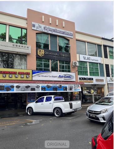 Shop lot for rent 2nd Floor. Centerpoint Miri area. 1