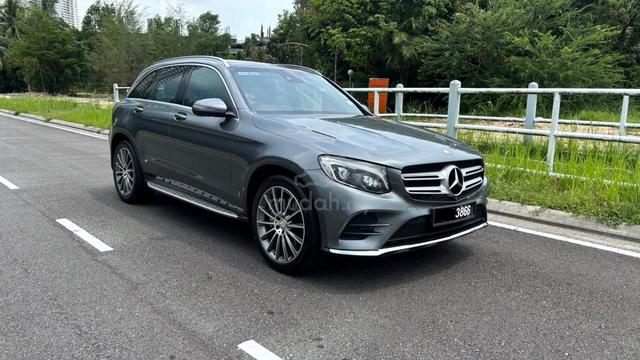 LOW MILEAGE 2016 Mercedes Benz GLC250 4MATIC - 1