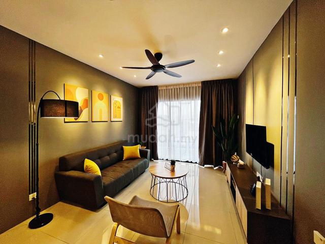 Manhattan Condominium 1