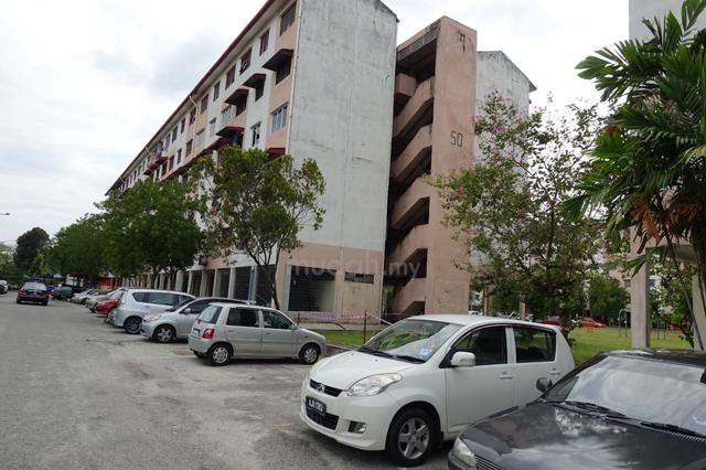Flat PKNS Seksyen 7 Shah Alam 1