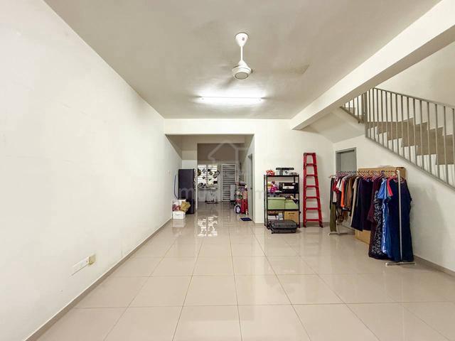 Freehold + Gated + 4R 3B Teres di Taman Greenwoods Keranji, Sepang 1