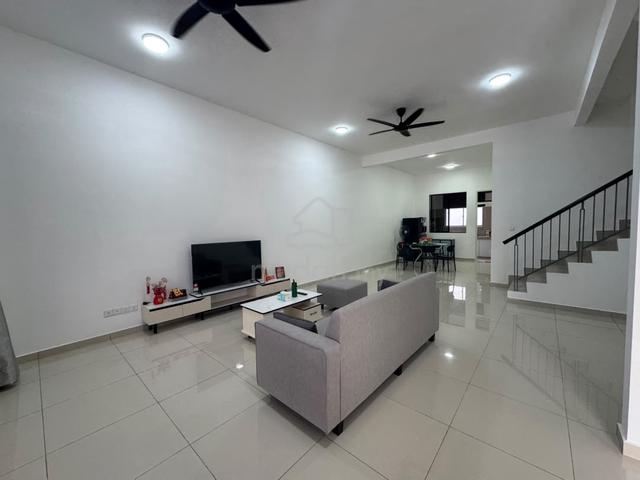 Desa Tebrau Cello  Jalan Rebab Double Storey 4 Bed Fully Furnished Ciq 1