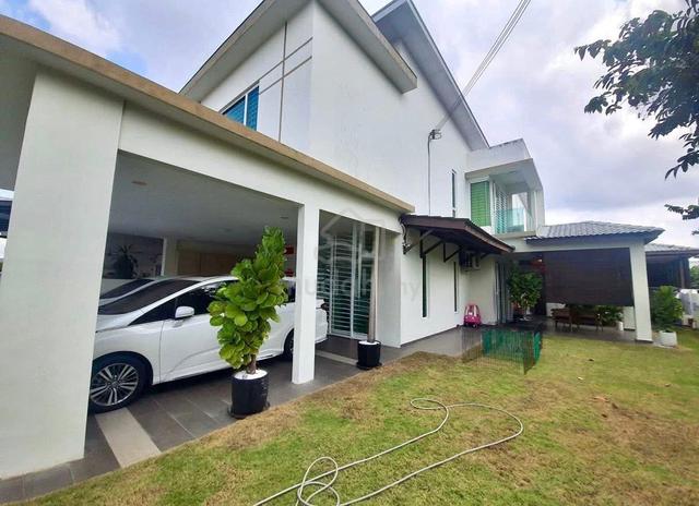 Corner Bandar Sri Sendayan House For Sale 1
