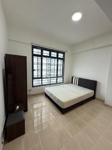 Prime Location Master Room for Rent (JB TOWN AREA) 1