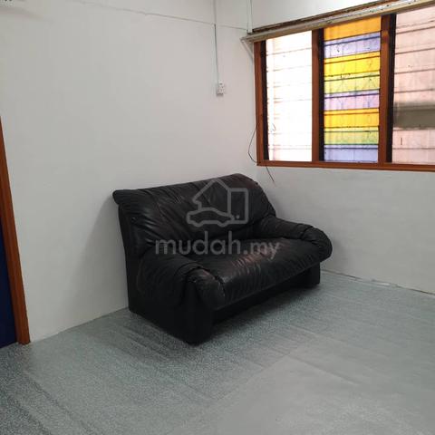 Flat Batas Baru 4
