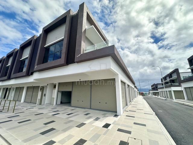 (33x75) End Lot IKON @ Centrio, Seremban 2!! Shoplot for RENT!! 1