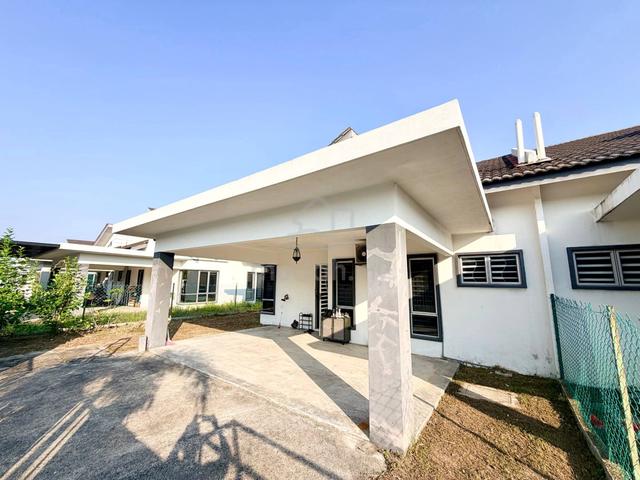 Semi-D Single Storey Jalan Pipit, Taman Bentara, Telok Panglima Garang 1