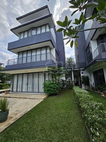 Partial Furnish 3 Storey Sera Twin Villa Presint 8 Putrajaya 1