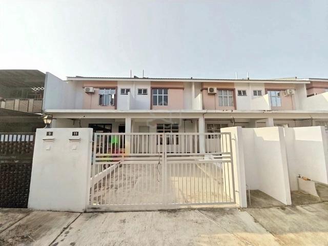 (Non Bumi) Jalan Kemboja (Erica), Meridin East, Pasir Gudang 1