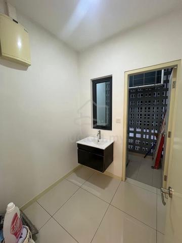 Amanja Semi-D Suites 4