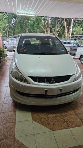 2009 Mitsubishi GRANDIS 2.4 FACELIFT (A) - 1