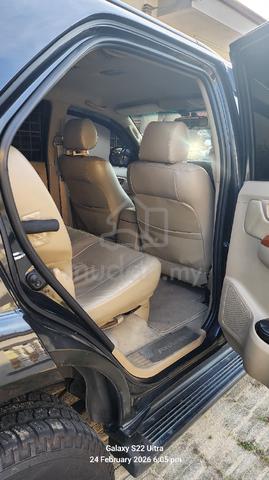 2011 Toyota FORTUNER 2.7 V FACELIFT (A) - 4