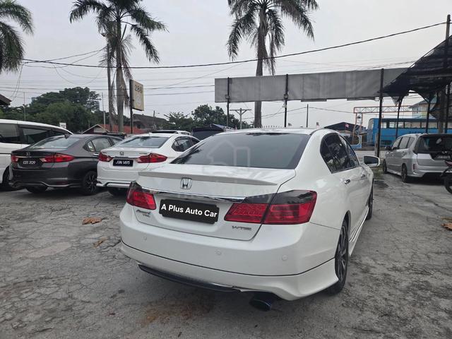 Honda ACCORD 2.0 VTi-L (A) - 2