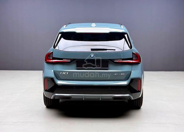 MIL-20k 2023 Bmw IX1 XDRIVE30 M SPORT (A) F/SE/REC - 4