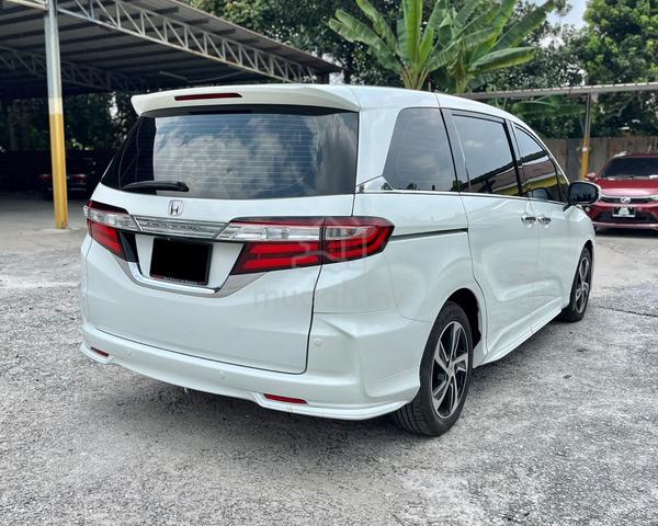 LOAN KEDAI 2014 Honda ODYSSEY 2.4 EXV RC1 ABSOLUTE - 2