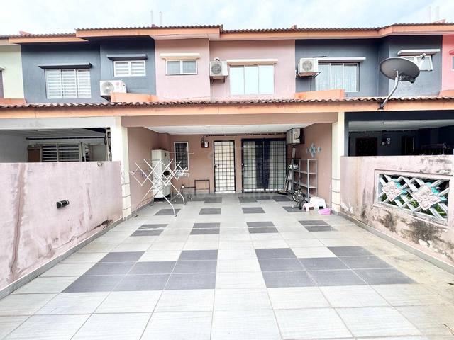 Best Buy Saujana Putra | 4 Bedroom Terrace 1