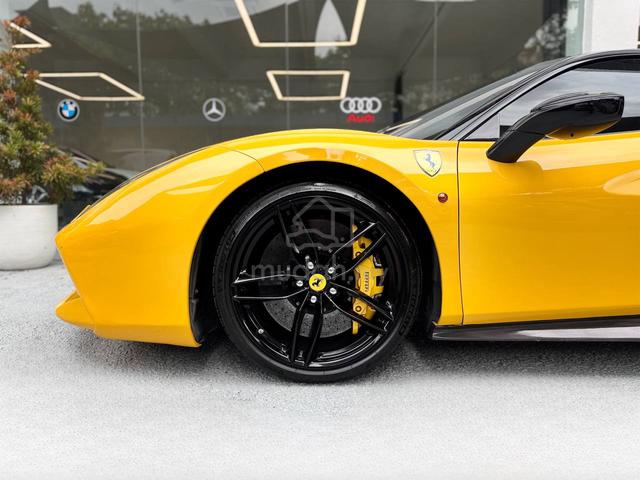 2015 Ferrari 488 GTB 3.9 V8 (A) - 5