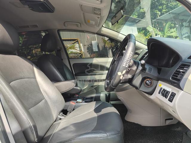 2012 Mitsubishi GRANDIS 2.4 MIVEC ENHANCED (A) - 5