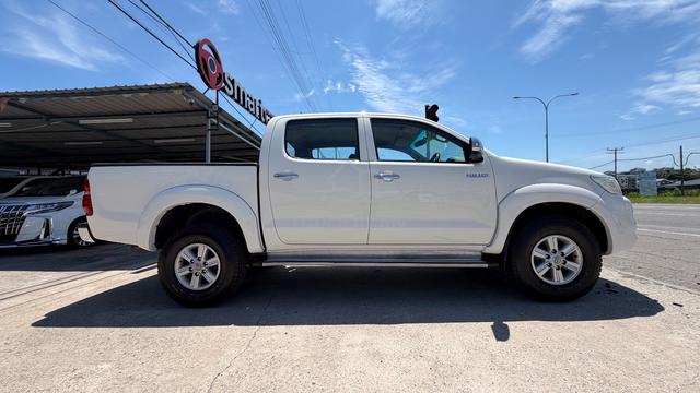 2013 Toyota HILUX 2.5 G VNT FACELIFT (A) - 3