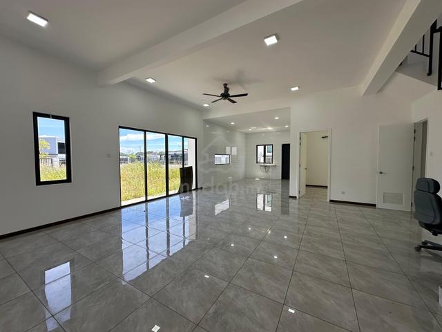 【Luxurious Class】Double Storey Semi D Corner Lot - SIERRA Bukit Banyan 1