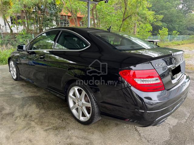 2011 Mercedes Benz C180 1.8 BLUEEFCY CGI COUPE - 2