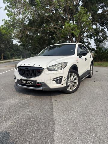 2013 Mazda CX-5 2.0 SKYACTIV AWD CBU Japan - 1