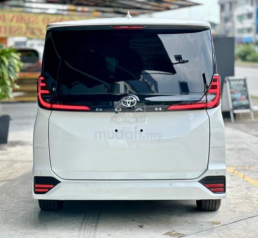2022 Toyota NOAH 2.0 SZ (A) POWER DOOR FAMILY MPV - 5