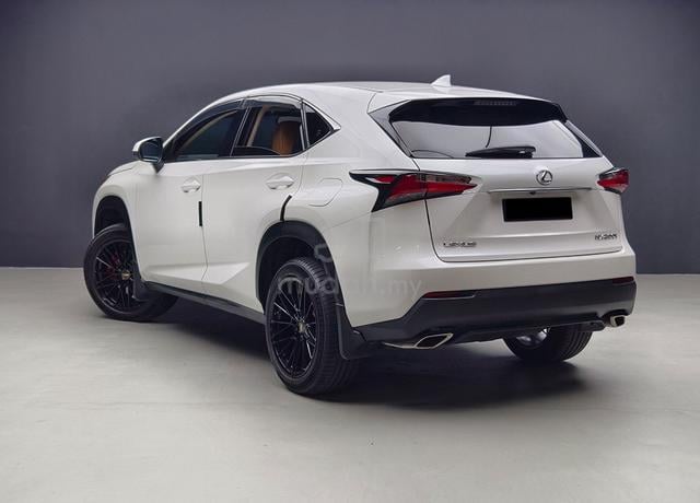2016 Lexus NX200 2.0 T LUXURY Side Cam 2Tone Inter - 2
