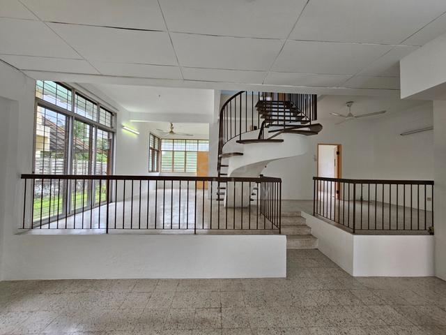 BEST BUY Gelugor Minden height 2sty semiD 3900sf 1