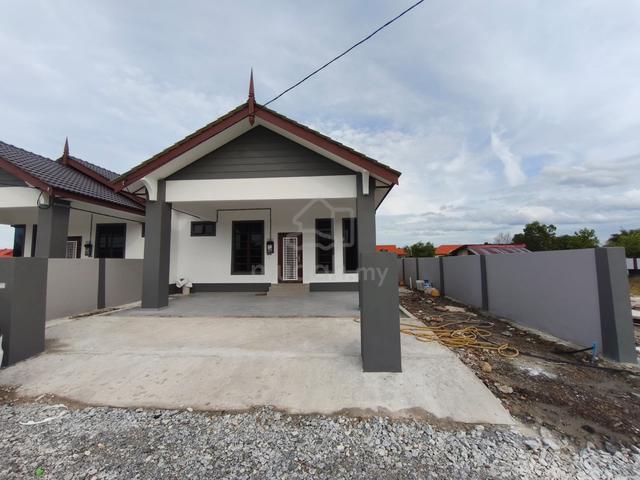 Kg Atas Tol Semi-D Setingkat Untuk Dijual. Rumh Baru dan Cantik 1