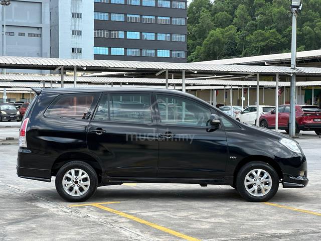 2010 Toyota INNOVA 2.0 E FACELIFT (A) - 5