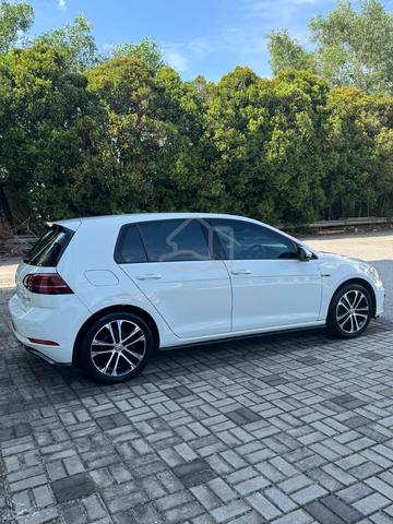 2018 Volkswagen GOLF 1.4 TSI R-LINE (A) - 2