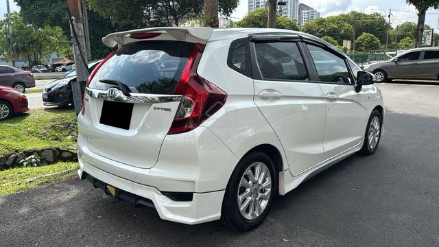 FULL SVC 87K KM CASH BACK 2019 Honda JAZZ 1.5 - 4