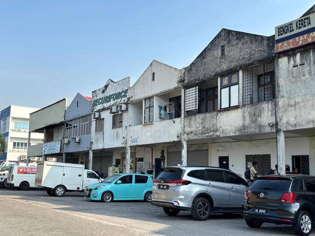 [Beside Plaza Tol Rawang] Jalan Indah, Taman Industri Rawang Indah 1