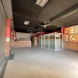 Ground Floor Corner Shoplot For Rent Location : 7th mile 1