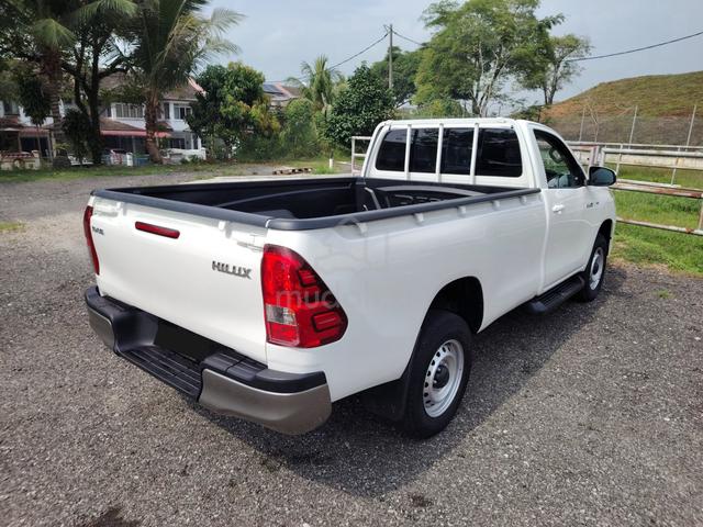 2020 Toyota HILUX 2.4 MT MY17 AN120 FACELIFT (M) - 3