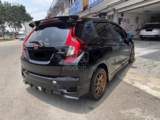 HONDA Jazz 1.5V FULL SPEC PADDLE SHIFT NICE PLATE - 1