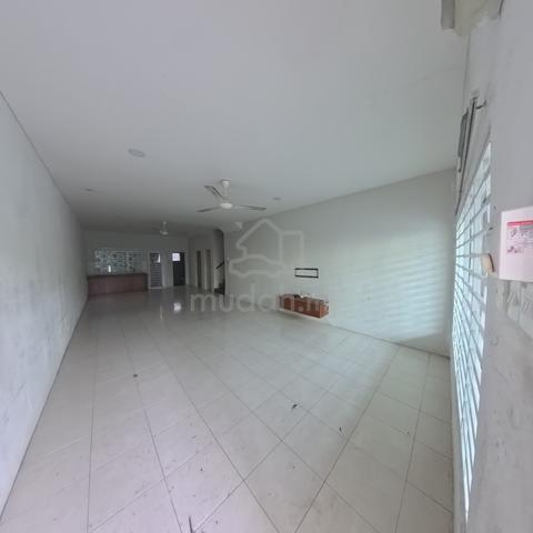 1.5 Storey Townhouse (Lower Unit),Taman Permatang Maju Sitiawan 1