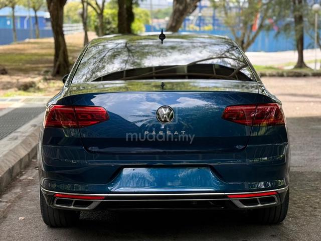 2022 Volkswagen PASSAT R-LINE 2.0L (A) - 4