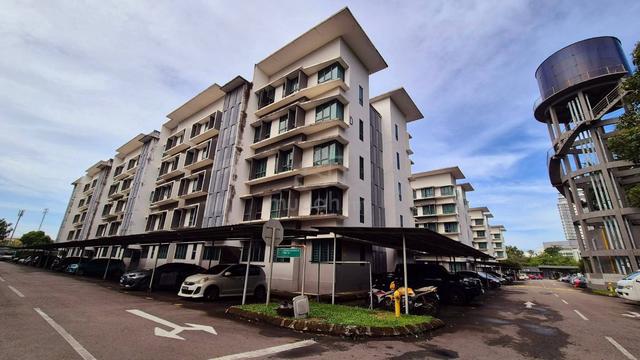University Prime Condominium 1