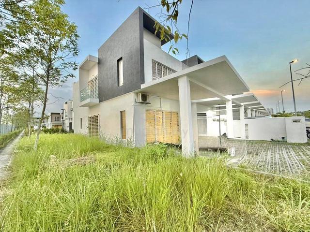PALING MURAH CULDE SAC!!! @ 2 Storey Casa Green Cybersouth 1