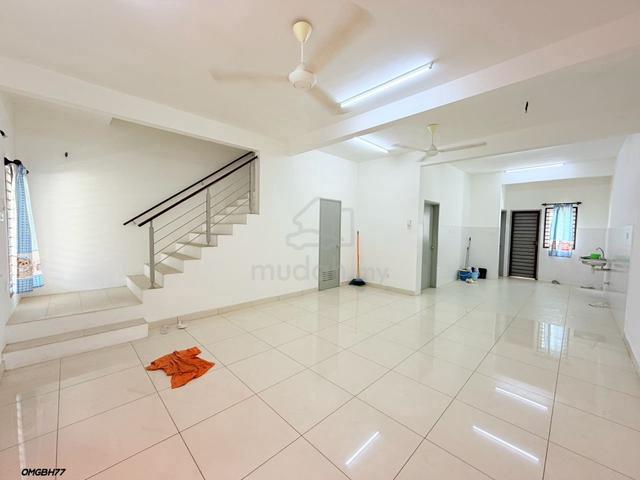 Bandar Botanic - Phase 30 Klang Double Storey House Unit For Sale 1