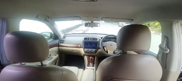 2011 Nissan SYLPHY 2.0 LUXURY G11 (A) - 4